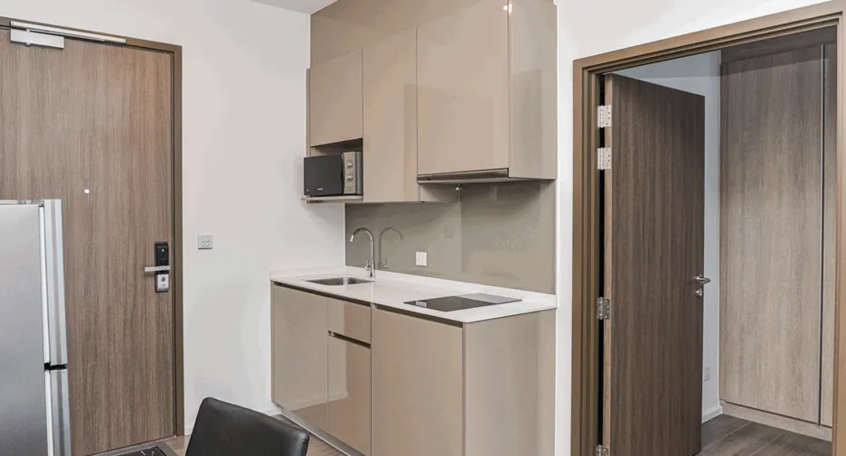 Condo en alquiler de 1 habitaciones en Bang Na, Bangkok