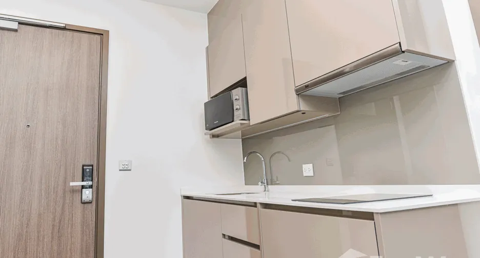 Condo en alquiler de 1 habitaciones en Bang Na, Bangkok