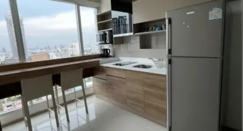 For rent 1 bed condo in Phaya Thai, Bangkok