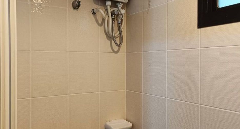 For rent 2 bedrooms condo in Yan Nawa, Bangkok