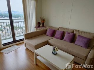 For rent 2 bedrooms condo in Yan Nawa, Bangkok
