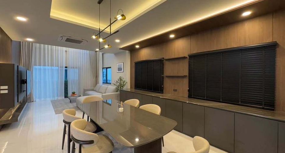 Casa en alquiler de 4 habitaciones en Bang Phli, Samut Prakan