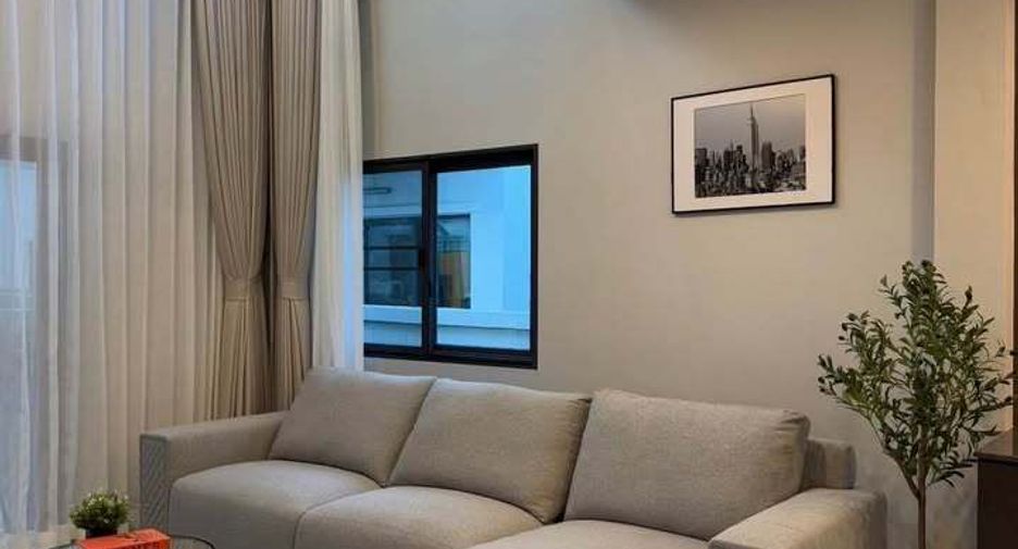 Casa en alquiler de 4 habitaciones en Bang Phli, Samut Prakan
