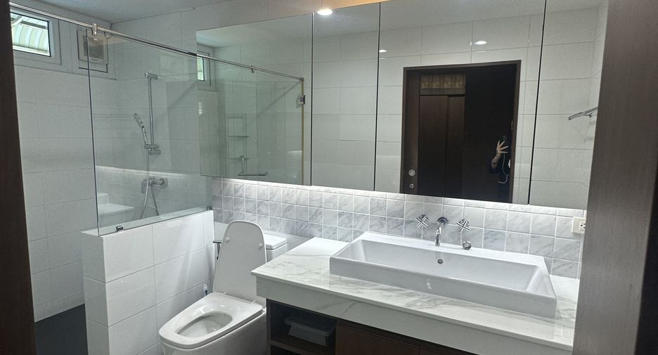 Wohnung zur Miete mit 1 Zimmer in Watthana, Bangkok