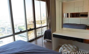 For rent 2 bedrooms condo in Yan Nawa, Bangkok