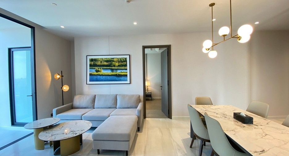 For rent 3 bedrooms condo in Sathon, Bangkok