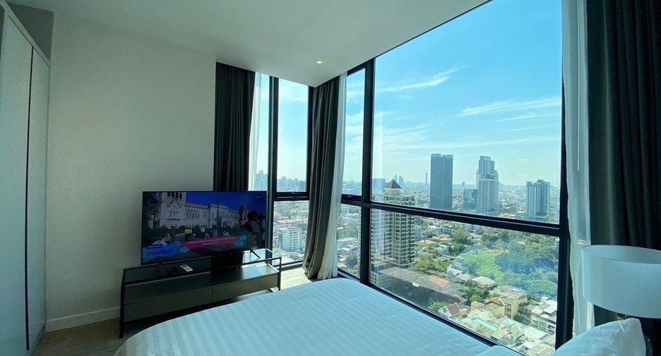 For rent 3 bedrooms condo in Sathon, Bangkok