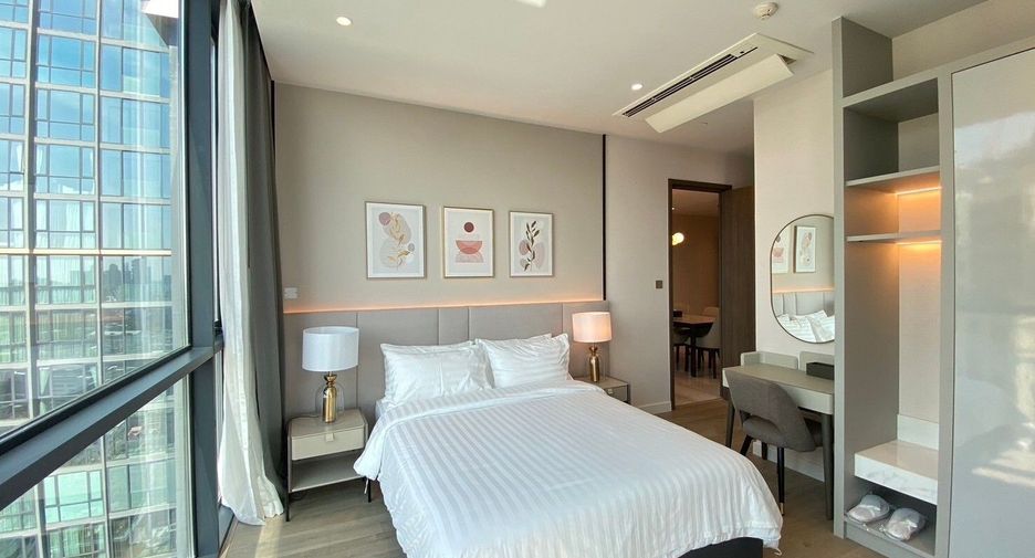 For rent 3 bedrooms condo in Sathon, Bangkok