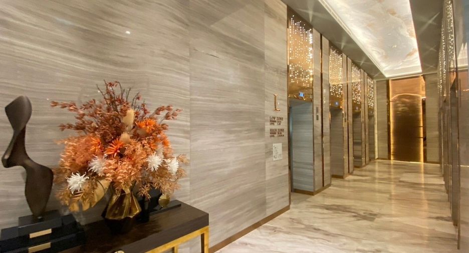 For rent 3 bedrooms condo in Sathon, Bangkok