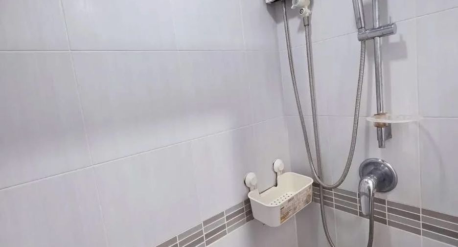 For rent 1 bed condo in Huai Khwang, Bangkok