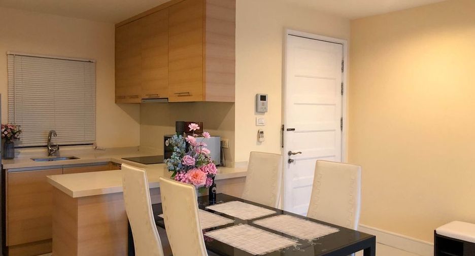 Wohnung zur Miete mit 2 Zimmer in Khlong Toei, Bangkok
