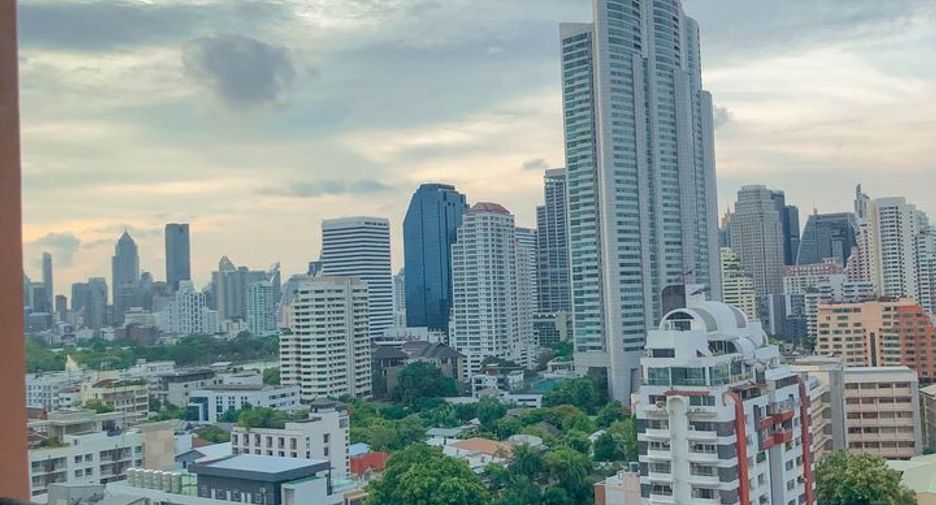 Wohnung zur Miete mit 2 Zimmer in Khlong Toei, Bangkok