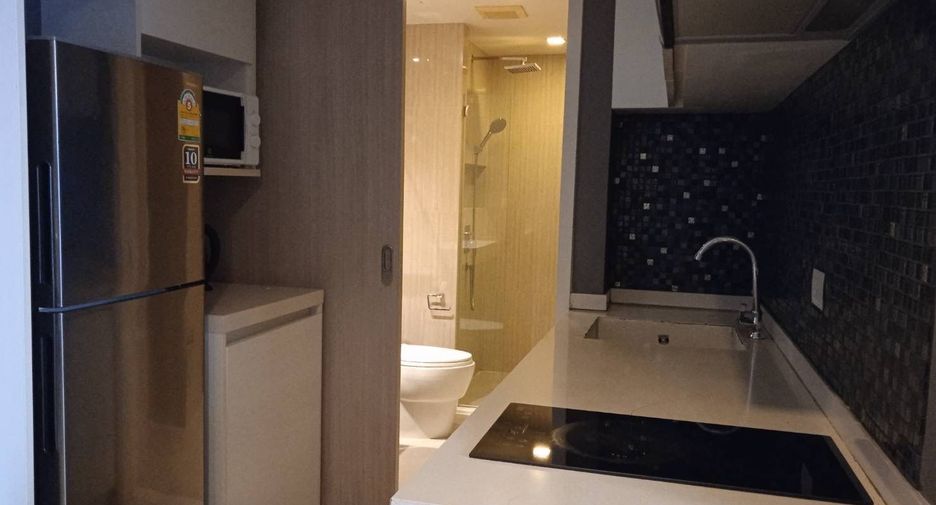 For rent 1 bed condo in Watthana, Bangkok