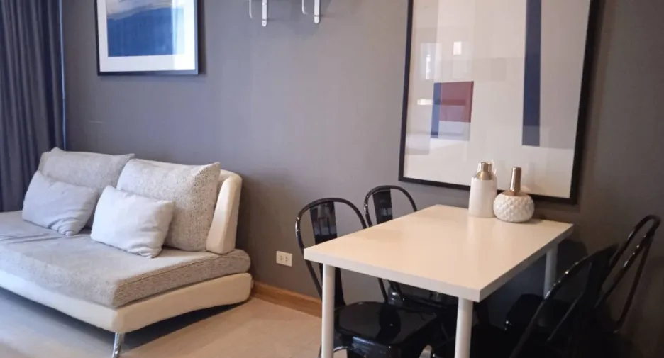 For rent 1 bed condo in Watthana, Bangkok