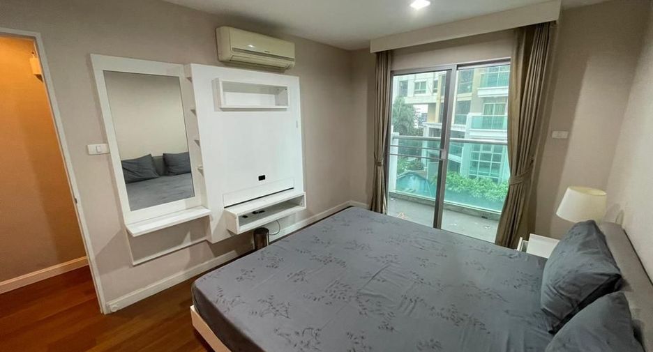 À louer 2 chambres condo à Huai Khwang, Bangkok