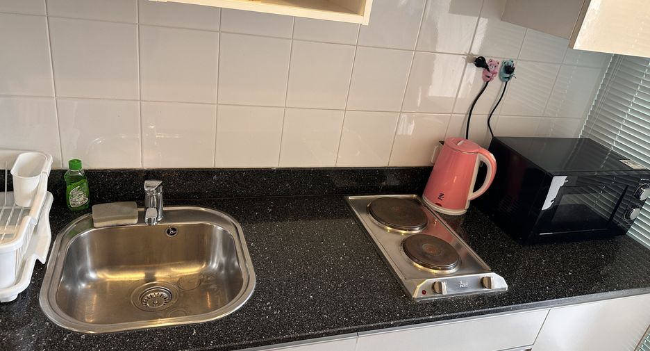 For rent 1 bed condo in Khlong Toei, Bangkok