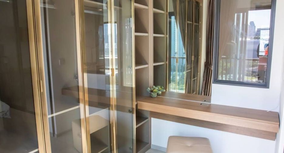 Condo en alquiler de 1 habitaciones en Pathum Wan, Bangkok