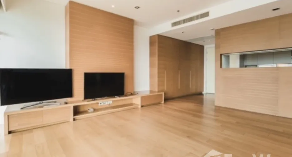 ให้เช่า 3 ห้องนอน คอนโด ใน คลองเตย, กรุงเทพฯ