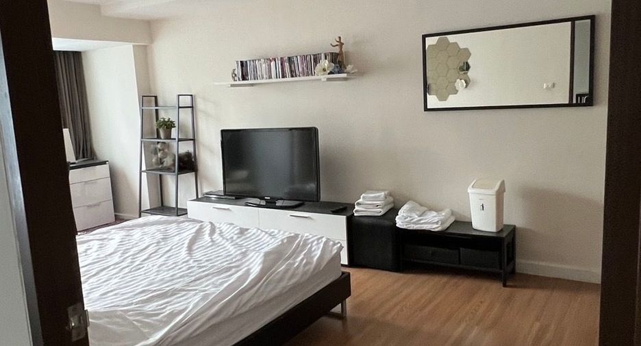 For rent 1 bed condo in Khlong Toei, Bangkok