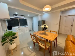 For rent 2 bedrooms condo in Huai Khwang, Bangkok
