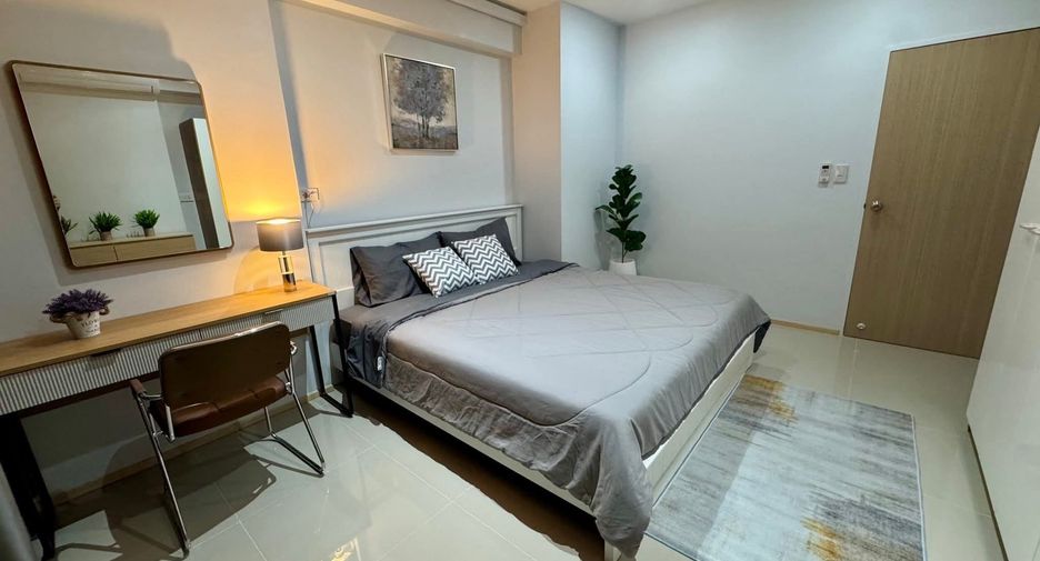 Wohnung zur Miete mit 2 Zimmer in Huai Khwang, Bangkok