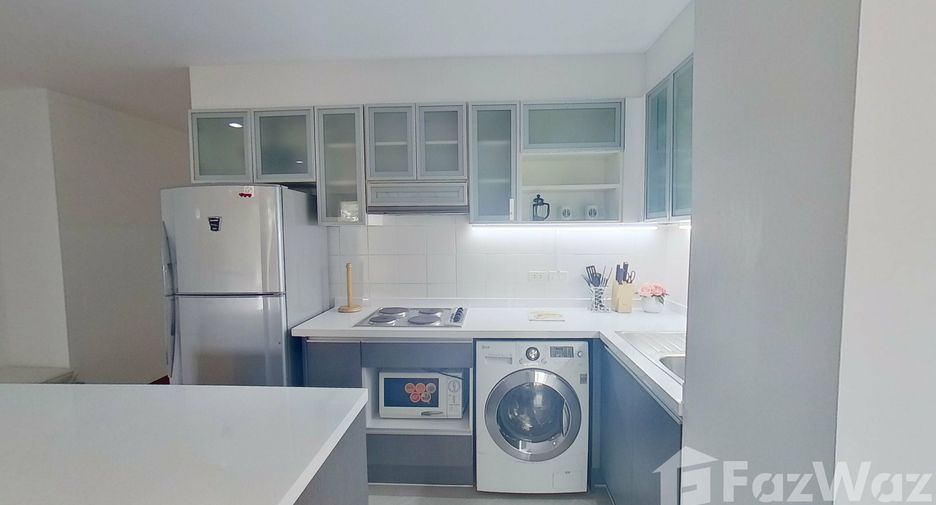 For rent 3 bedrooms condo in Watthana, Bangkok