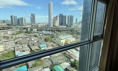 Condo en alquiler de 1 habitaciones en Khlong Toei, Bangkok