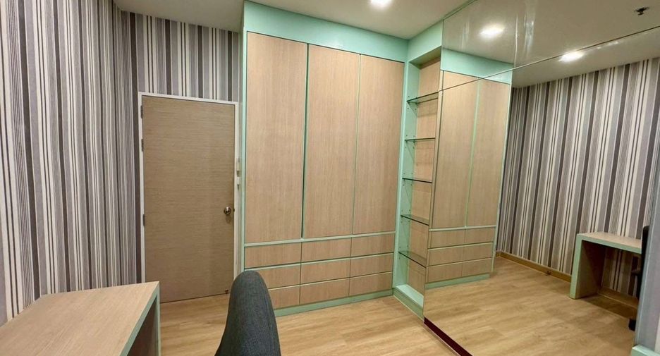 For rent 2 bedrooms condo in Bang Na, Bangkok