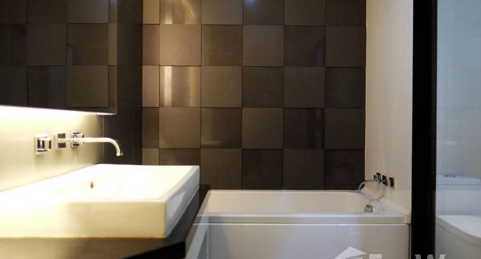 For rent 1 bed condo in Huai Khwang, Bangkok