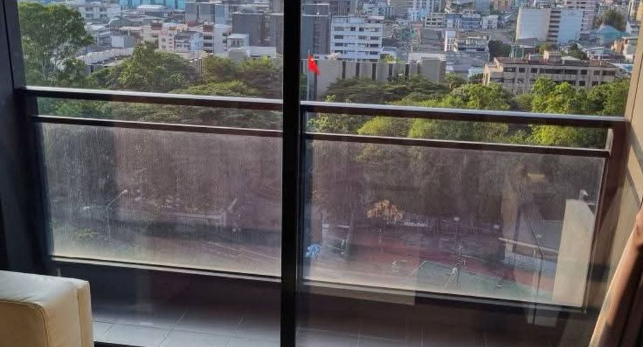 For rent 1 bed condo in Huai Khwang, Bangkok
