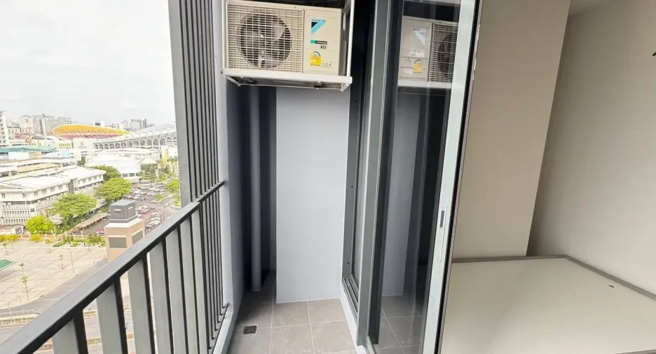 For rent 2 bedrooms condo in Bang Kapi, Bangkok