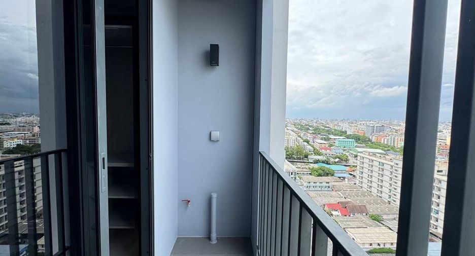 For rent 2 bedrooms condo in Bang Kapi, Bangkok