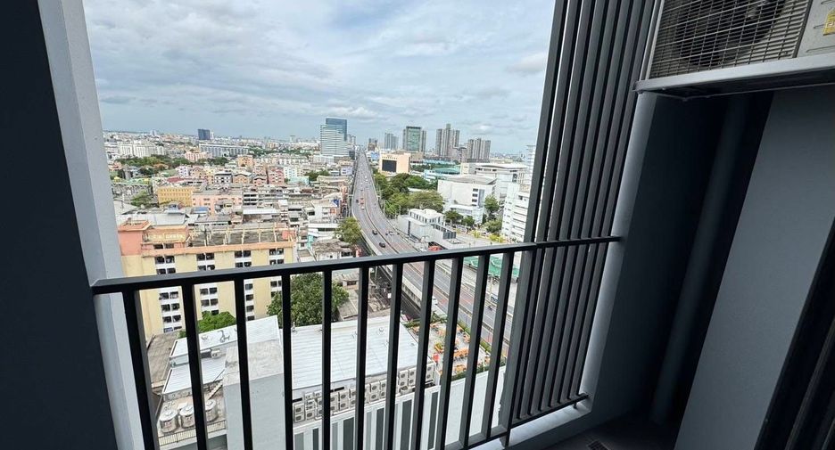 For rent 2 bedrooms condo in Bang Kapi, Bangkok