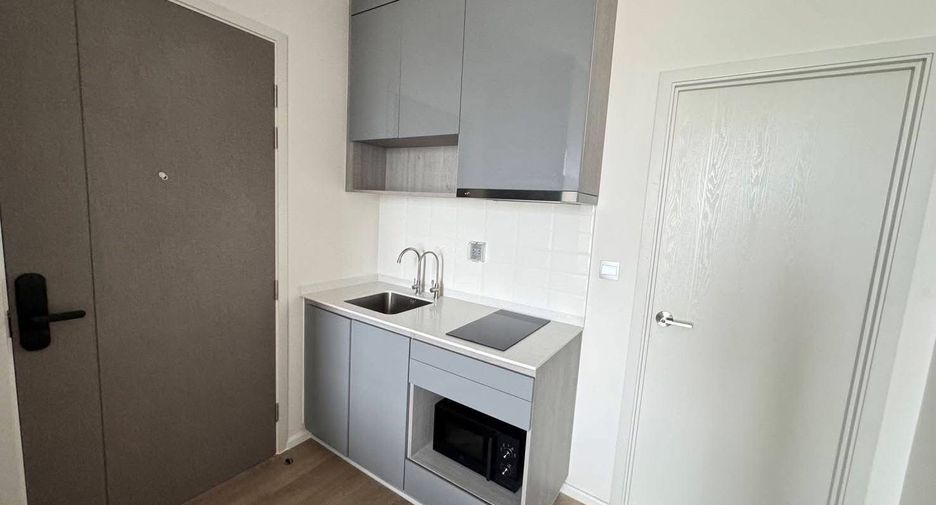 For rent 2 bedrooms condo in Bang Kapi, Bangkok