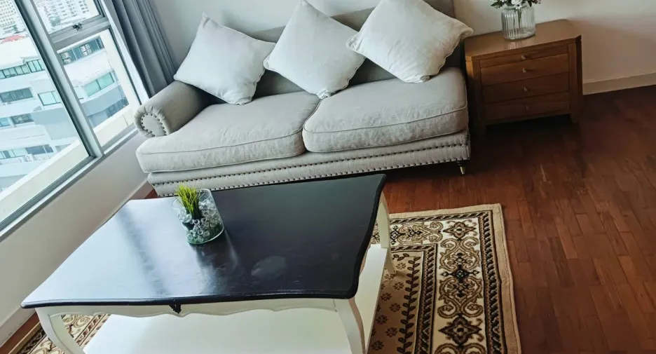 For rent 2 ベッドルーム condo in Yan Nawa, Bangkok