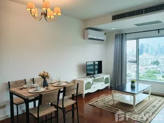 For rent 2 bedrooms condo in Yan Nawa, Bangkok