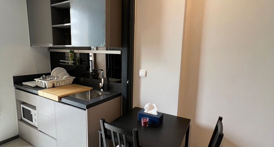 For rent 1 bed condo in Khlong Toei, Bangkok