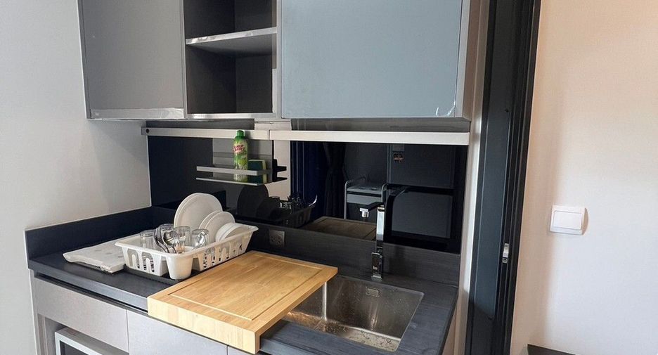 For rent 1 bed condo in Khlong Toei, Bangkok
