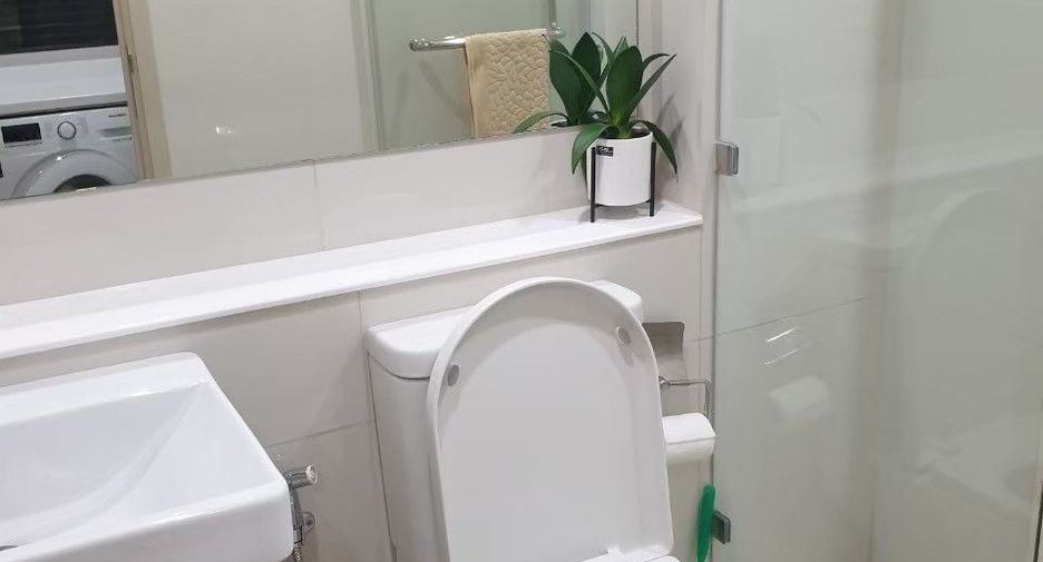 For rent 1 bed condo in Pathum Wan, Bangkok