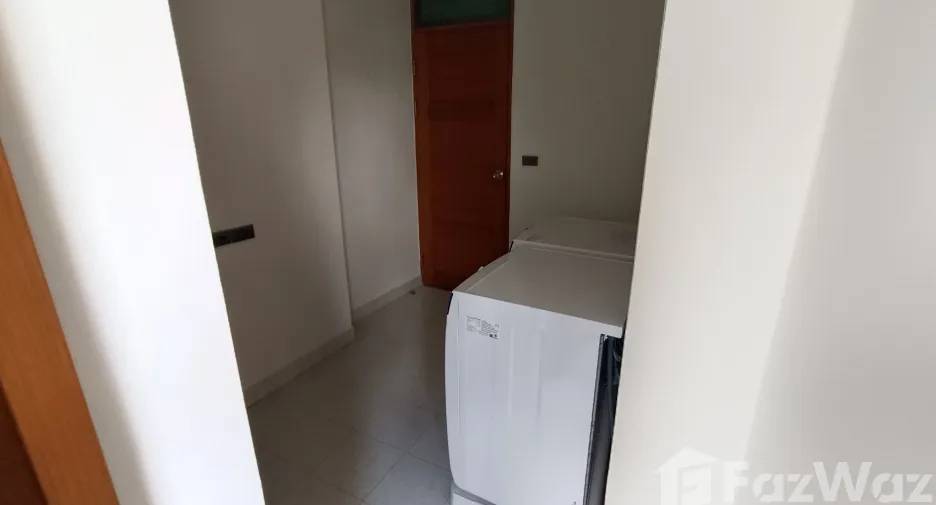 Apartment zur Miete mit 3 Zimmer in Khlong Toei, Bangkok