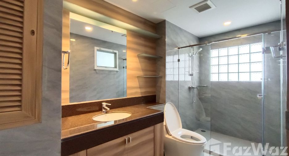 Apartment zur Miete mit 3 Zimmer in Khlong Toei, Bangkok