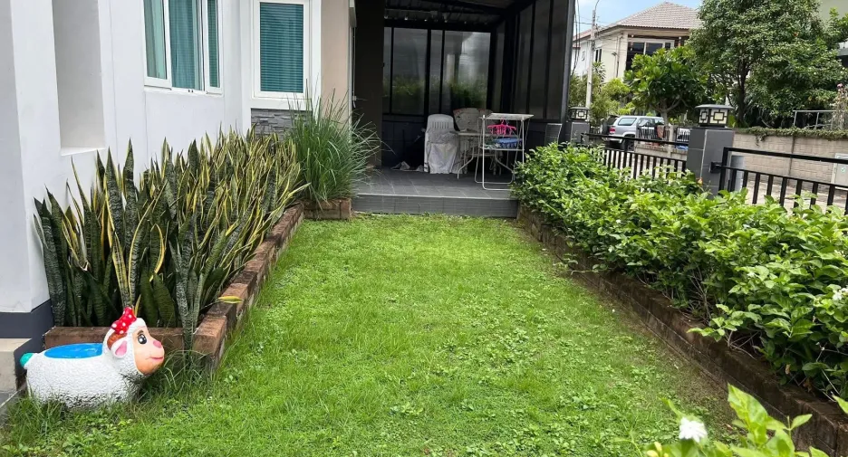 For rent 4 bedrooms house in Bang Phli, Samut Prakan