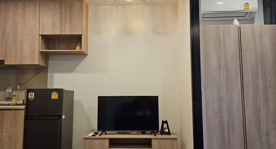 For rent studio condo in Khlong Toei, Bangkok