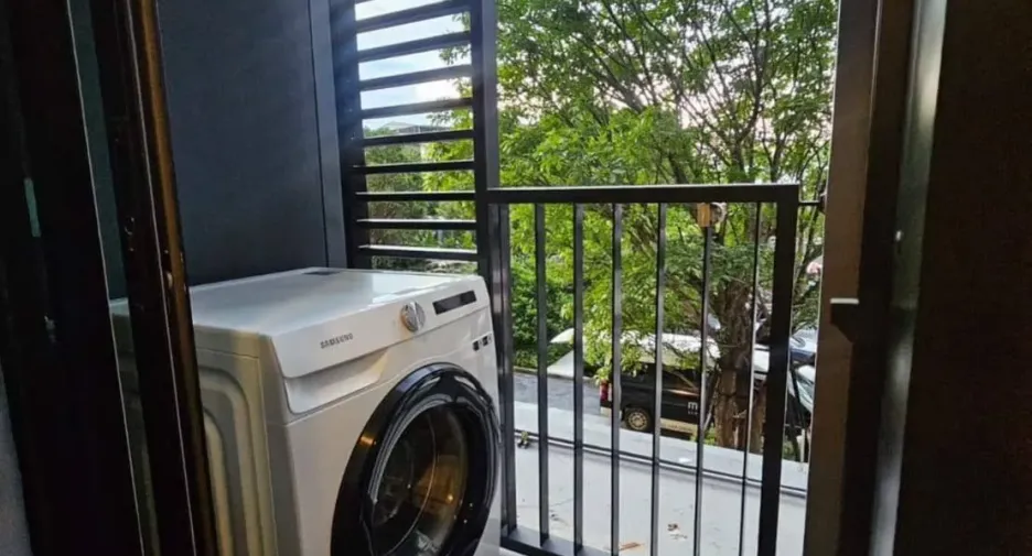 For rent studio condo in Khlong Toei, Bangkok