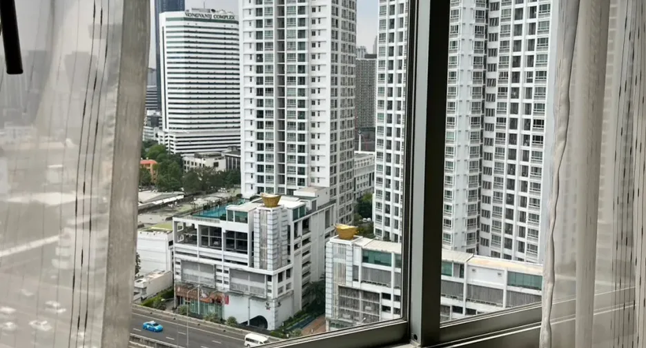 For rent 1 bed condo in Huai Khwang, Bangkok