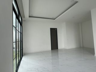 ให้เช่า 4 ห้องนอน บ้านเดี่ยว ใน ลาดพร้าว, กรุงเทพฯ