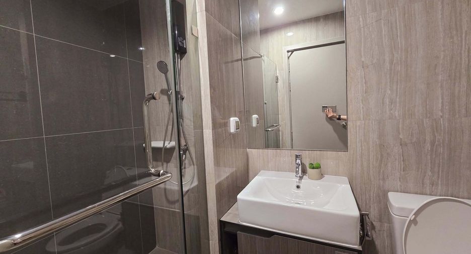 Wohnung zur Miete mit Studio in Phasi Charoen, Bangkok