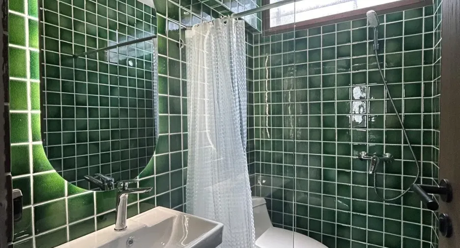 For rent 2 bedrooms apartment in Watthana, Bangkok