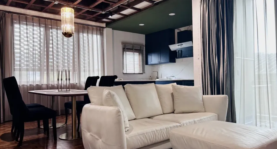 For rent 2 bedrooms apartment in Watthana, Bangkok