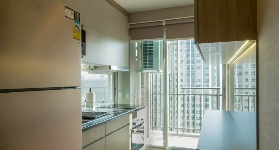 For rent 1 bed condo in Huai Khwang, Bangkok